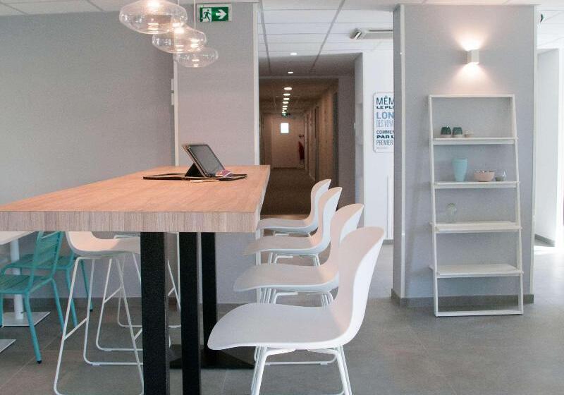 هتل Kyriad Montpellier Ouest St Jean De Védas   A709