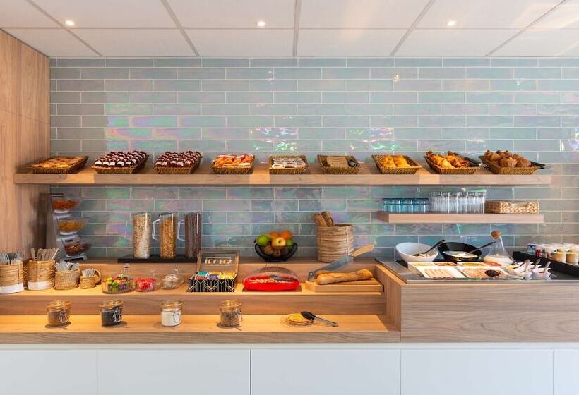 ホテル Kyriad Montpellier Ouest St Jean De Védas   A709