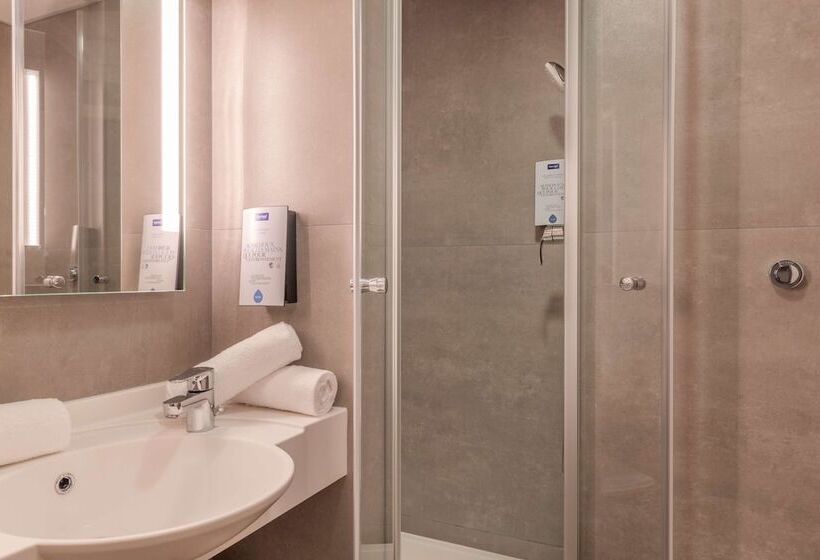 هتل Kyriad Montpellier Ouest St Jean De Védas   A709