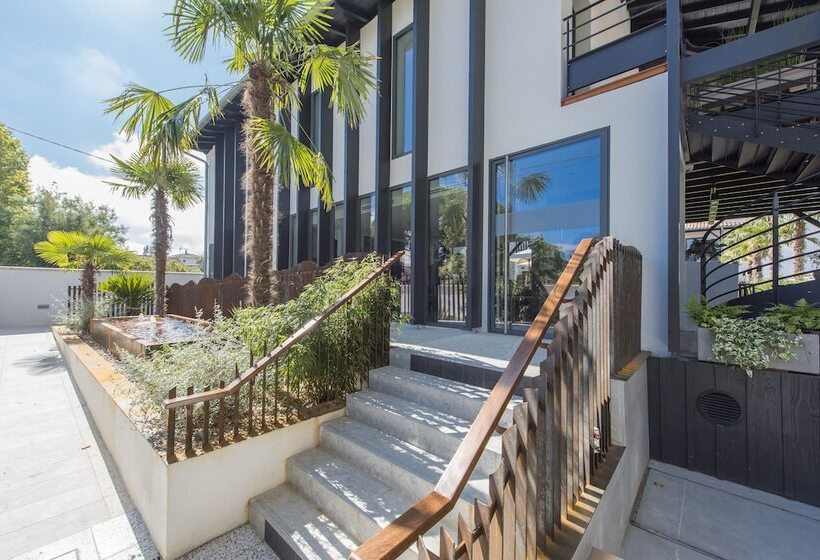 هتل L Anderenis Boutique Hôtel