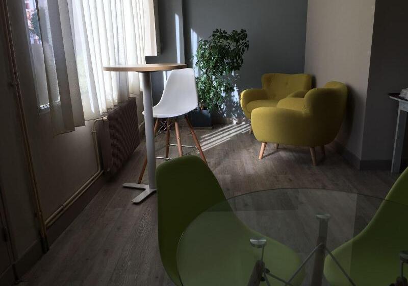 فندق Hôtel De L Avenue