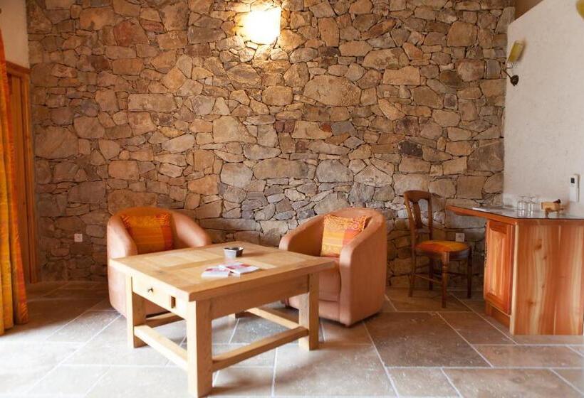 Отель L Escapade Hôtel & Restaurant