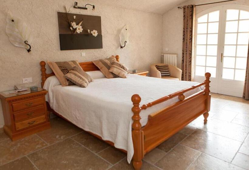 Отель L Escapade Hôtel & Restaurant