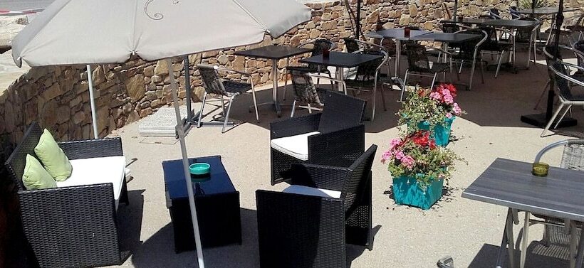 فندق Logis Hôtel Restaurant L Oustal