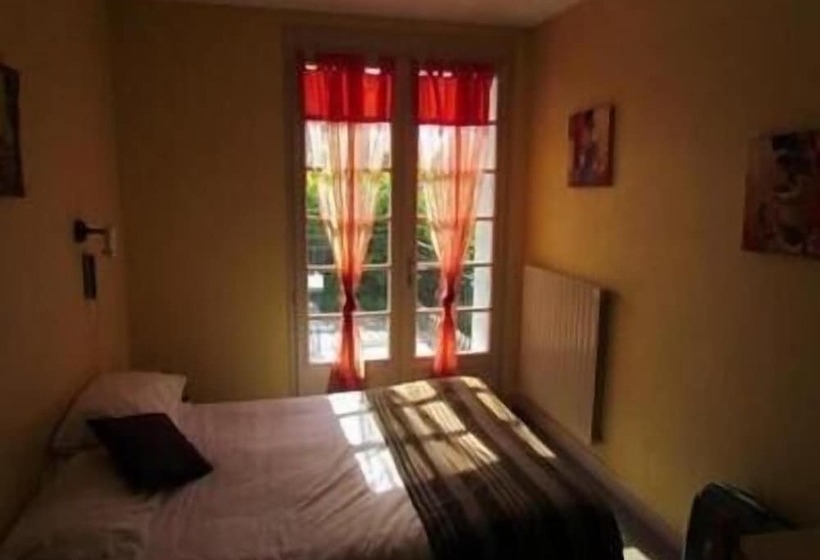 فندق Logis Hôtel Restaurant L Oustal