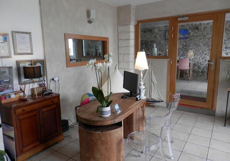 בית מלון כפרי La Caravelle