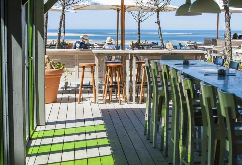 בית מלון כפרי La Corniche