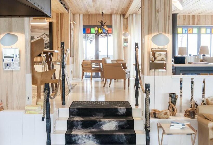 Отель La Corniche