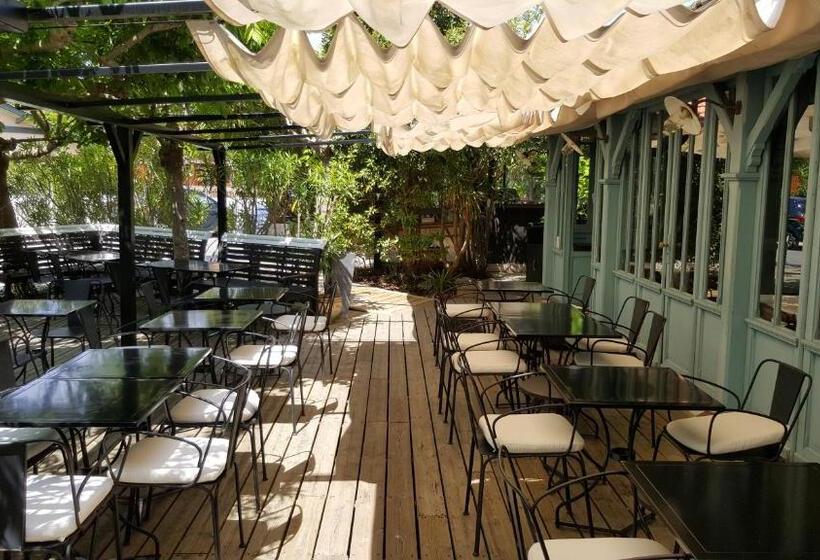 호텔 La Maison Du Bassin