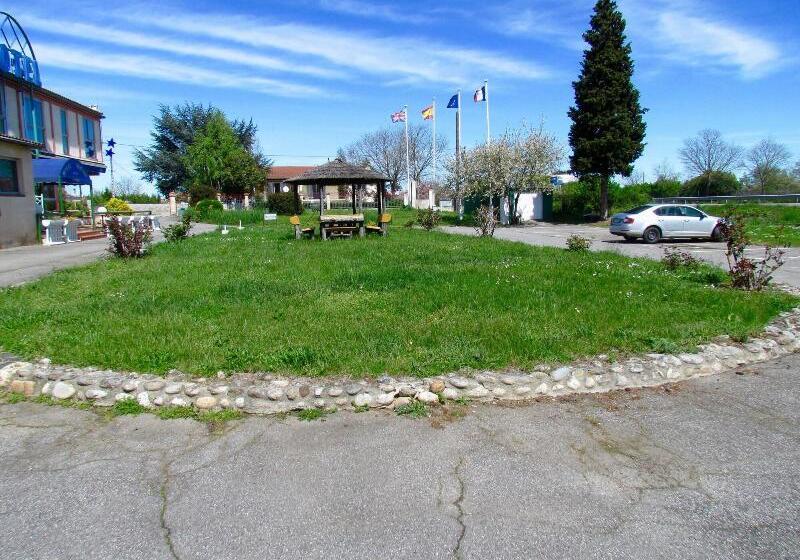 فندق Hôtel La Rocade