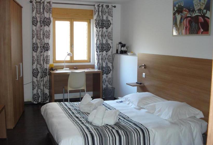 ホテル La Tour Des Lys