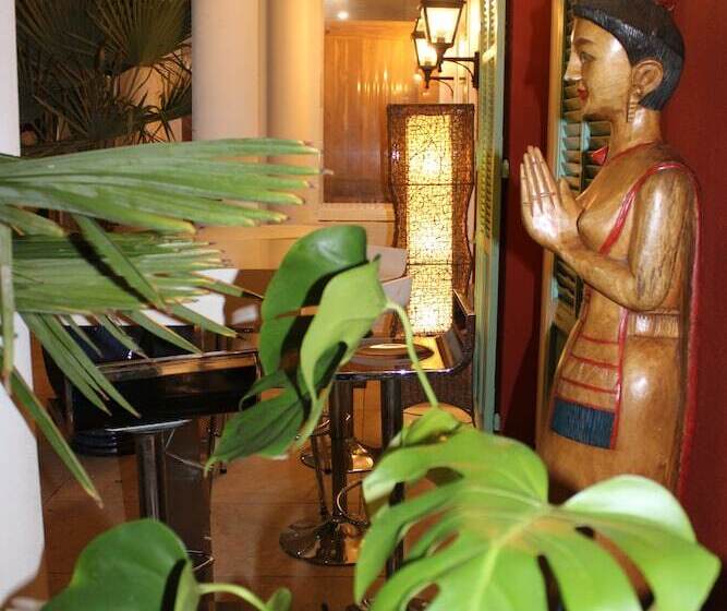 ホテル La Villa Des Oliviers