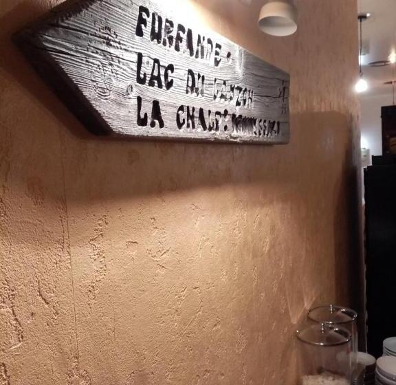 فندق L'Auberge d'Eygliers