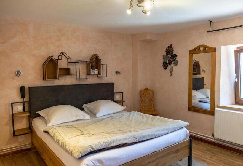 Отель Le Bouton D'or