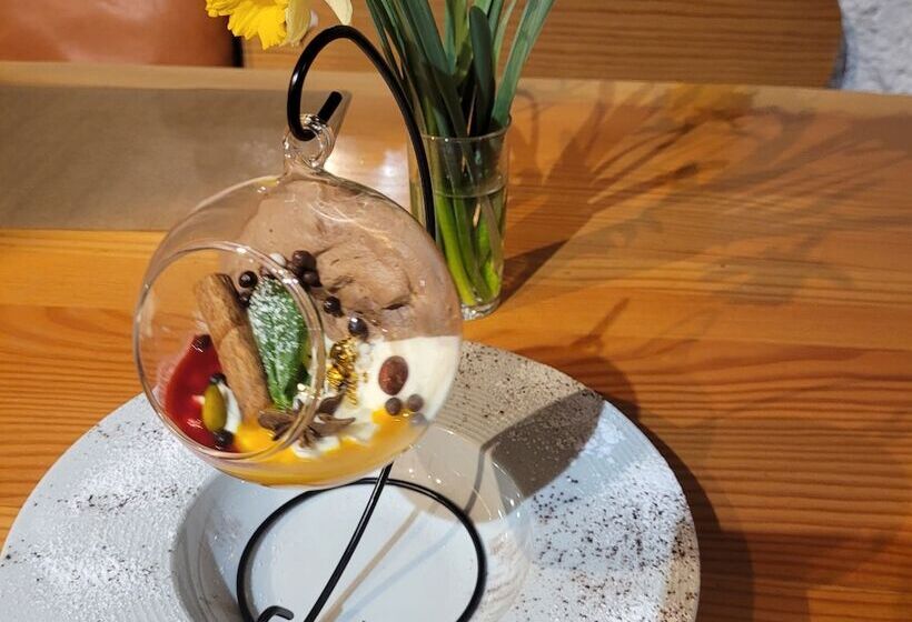 Отель Le Bouton D'or