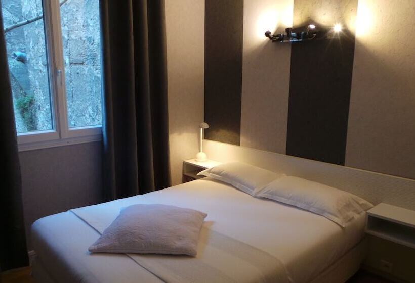 Отель Le Cambronne