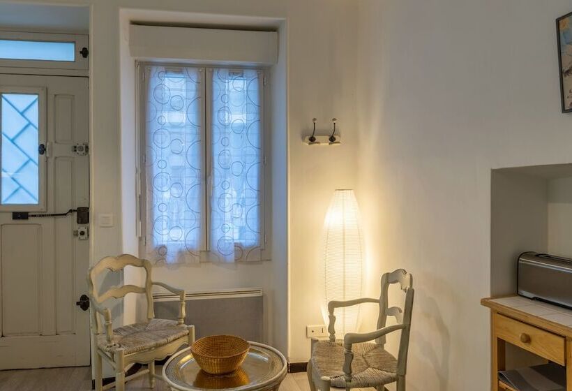 בית מלון כפרי Le Clos Du Buis