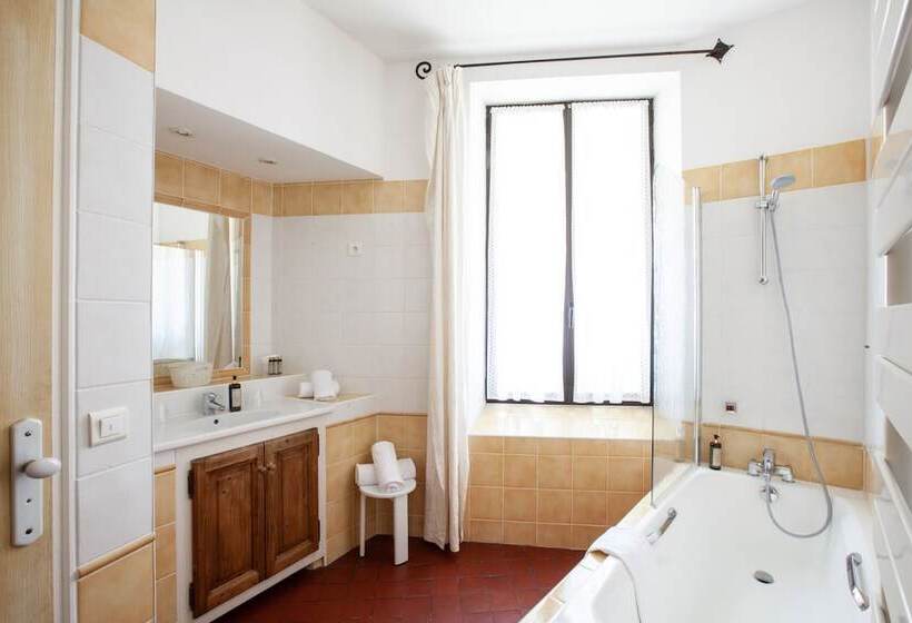 בית מלון כפרי Le Clos Du Buis