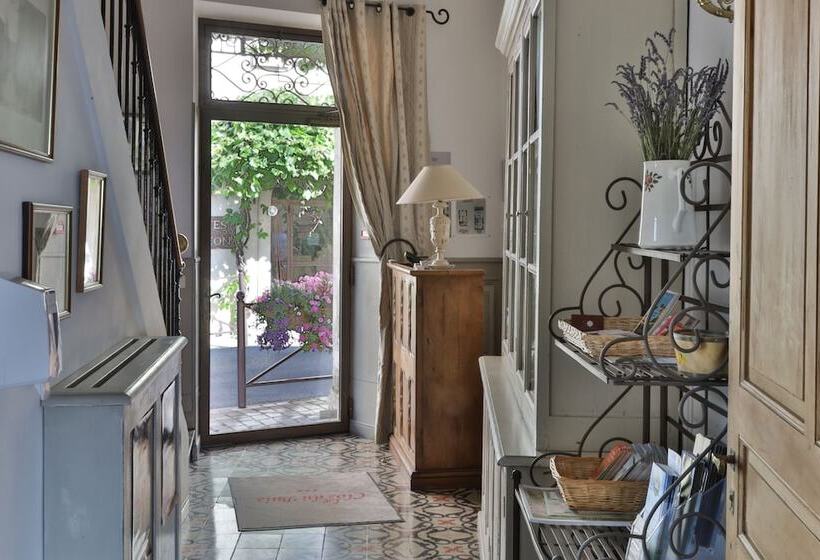 בית מלון כפרי Le Clos Du Buis