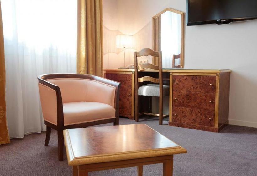 Отель Le Manoir