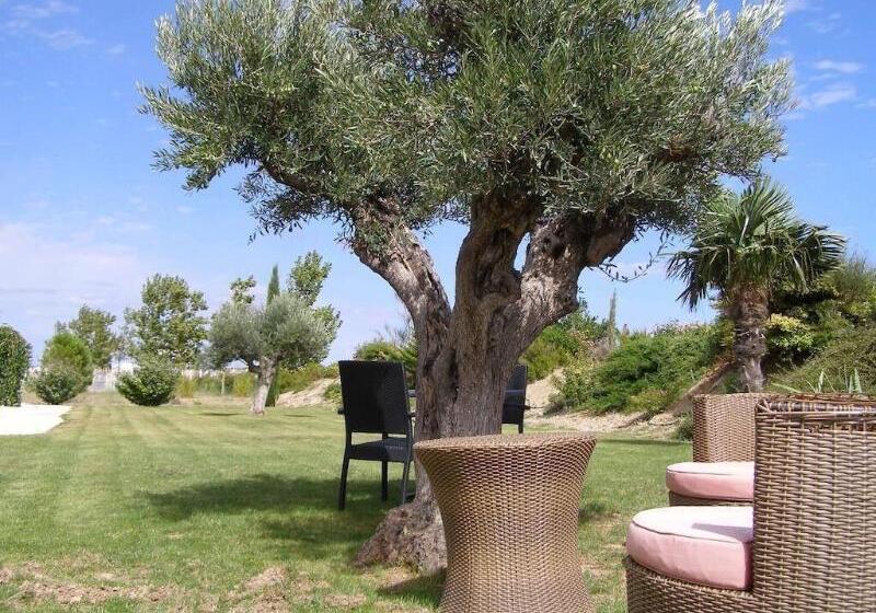 فندق Le Mas De Gaujac