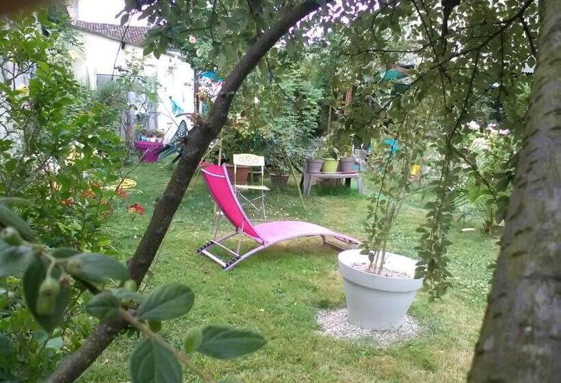 Отель Le Parisien