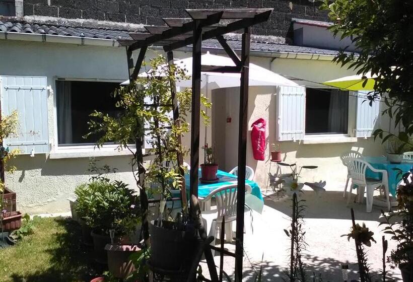 Отель Le Parisien