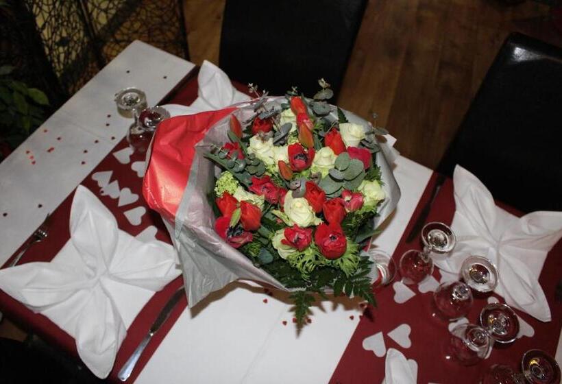 בית מלון כפרי Rest  In Born