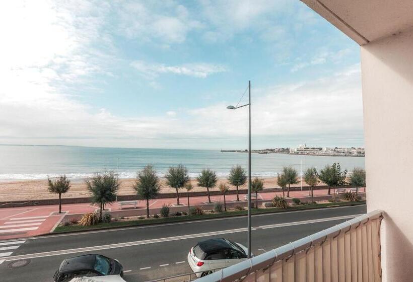 Отель Le Trident Thyrsé