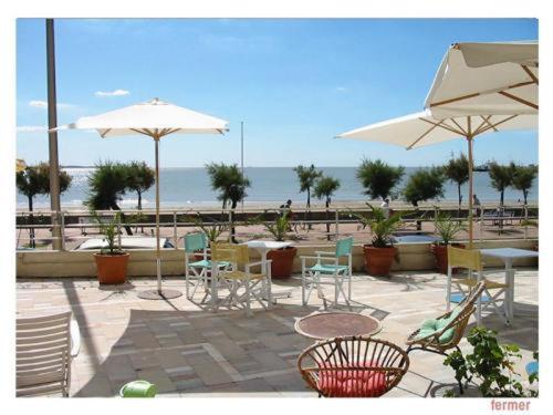 Отель Le Trident Thyrsé