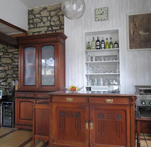 호텔 Les 4 Montagnes