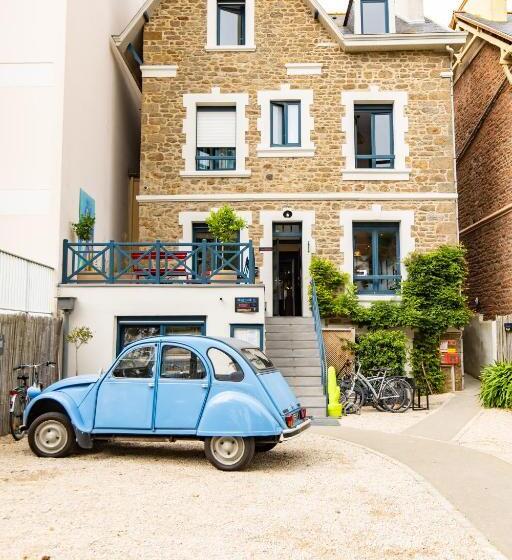 ホテル Les Charmettes