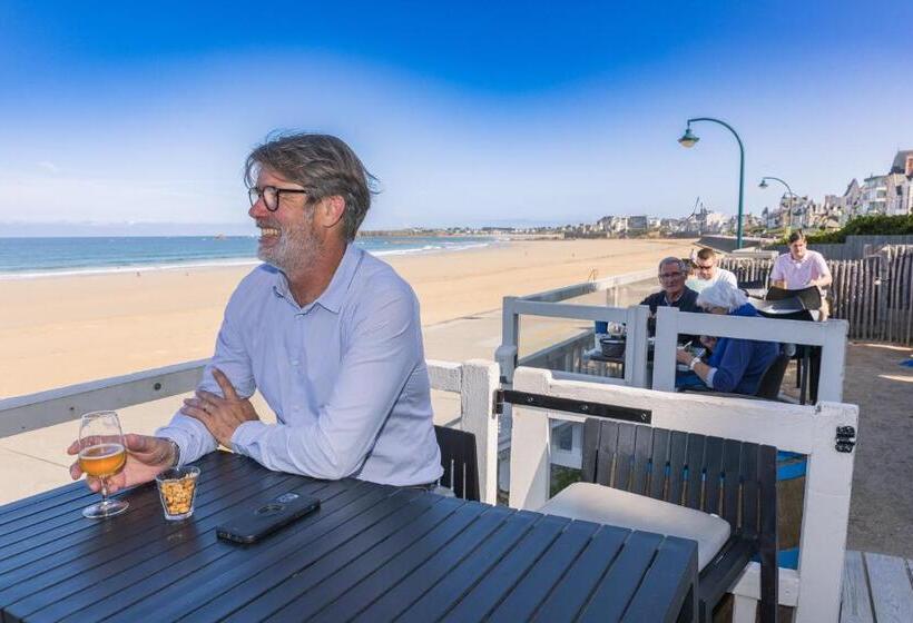 ホテル Les Charmettes