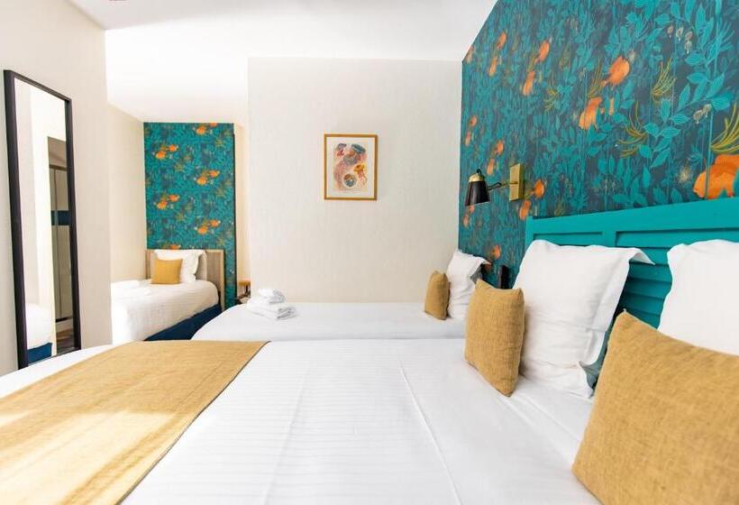 ホテル Les Charmettes