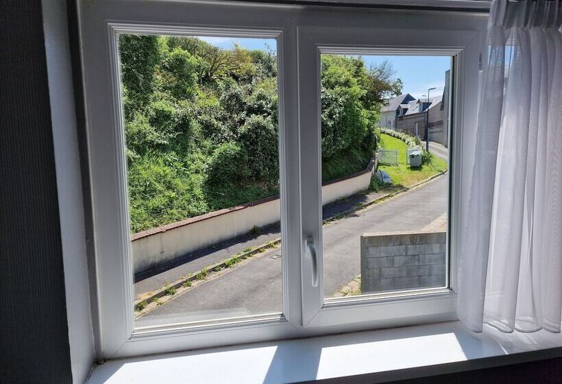 ホテル Les Fregates