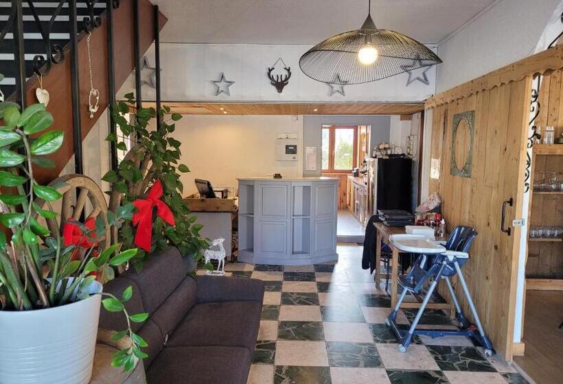 فندق Les Jolis Coeurs