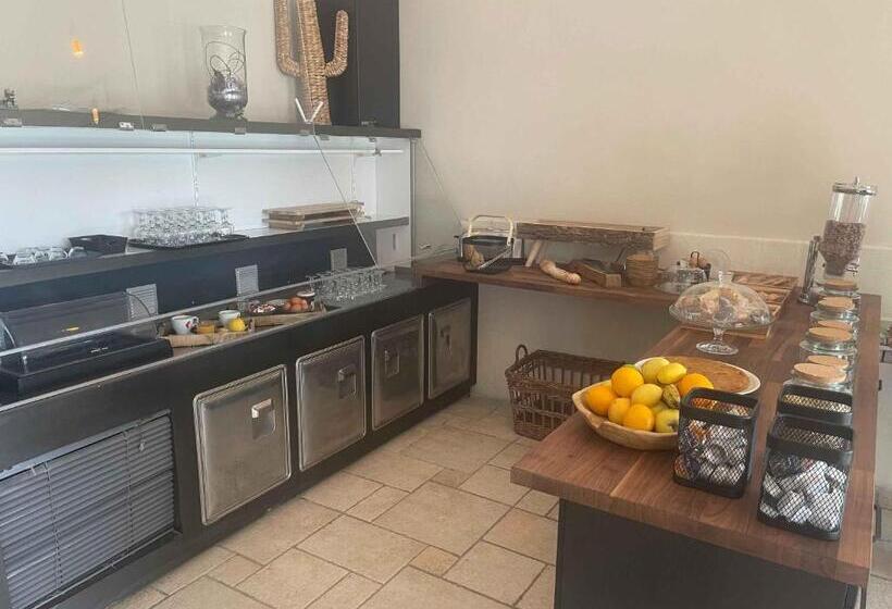 בית מלון כפרי Les Loges Du Luberon