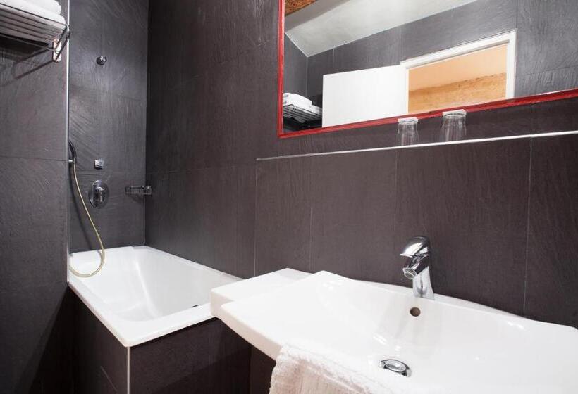 호텔 Les Quatre Dauphins