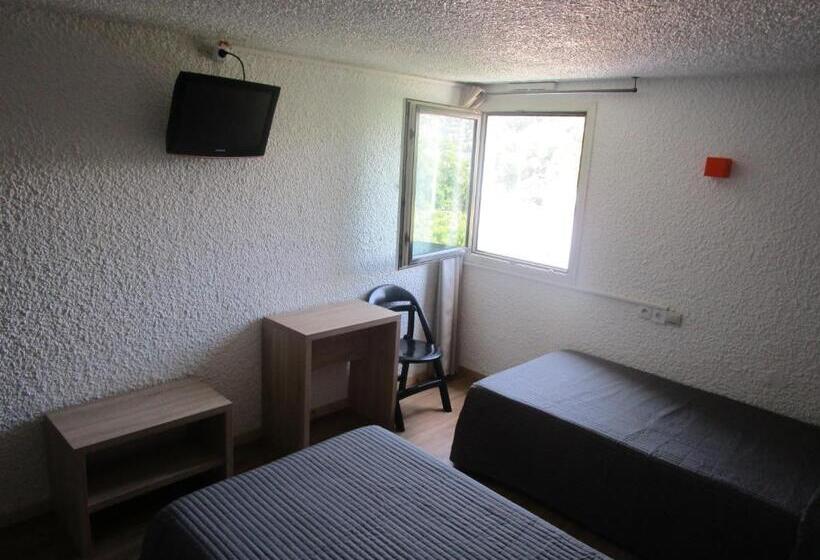 בית מלון כפרי Les Tourrades