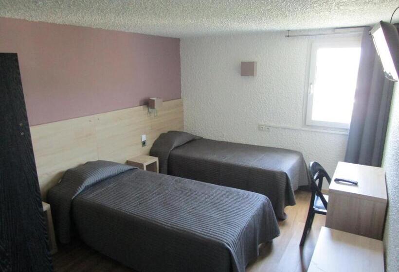 בית מלון כפרי Les Tourrades