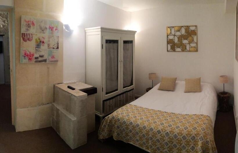 فندق Le Mas De Valaurie