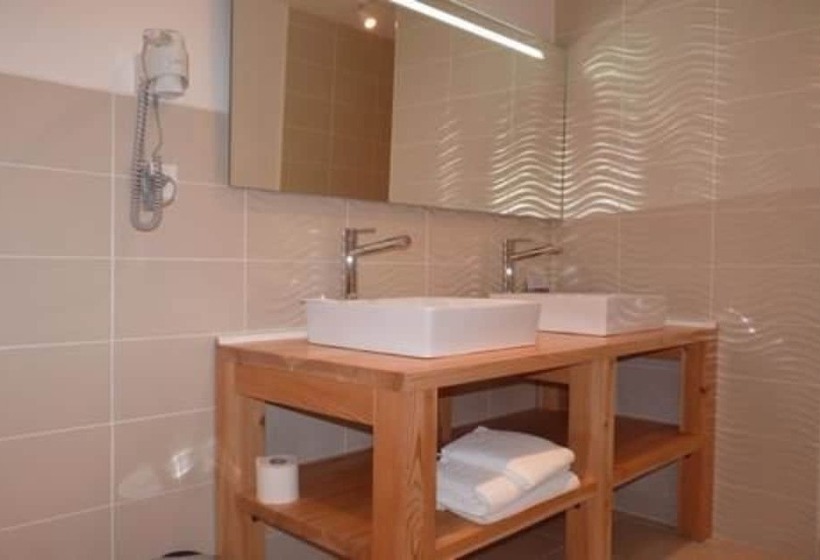 בית מלון כפרי Monet