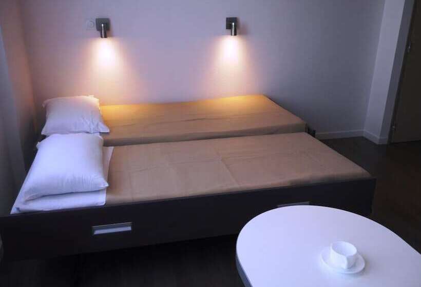 ホテル Montempô Apparthôtel Strasbourg