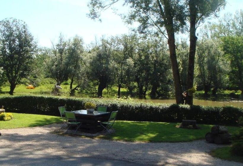 فندق Moulin De Bourgchateau