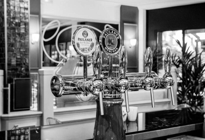 هتل Restaurant Edmond's