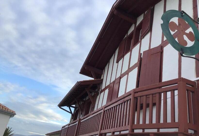 فندق Restaurant Elissaldia