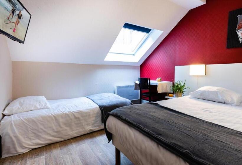 Отель Restaurant Espace Squash 3000