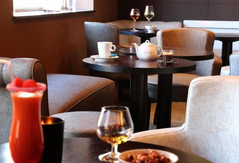 Отель Villa Les Bains