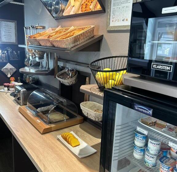 هتل Wood Inn Bordeaux Aeroport