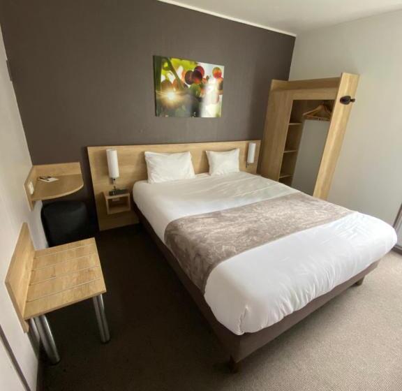هتل Wood Inn Bordeaux Aeroport